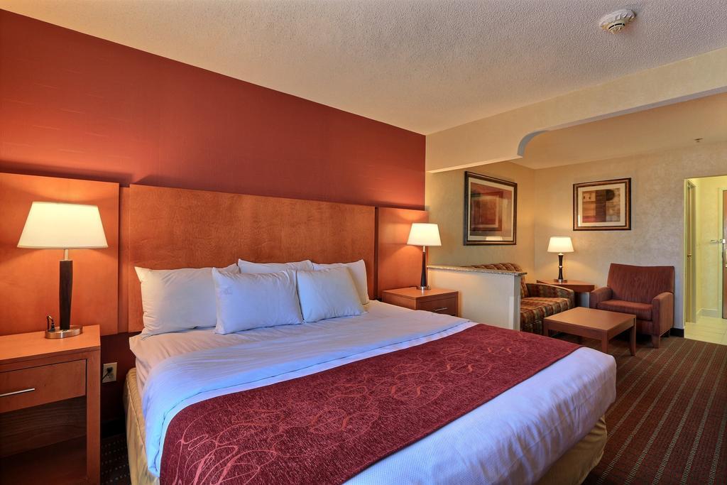 Comfort Suites Auburn Hills-Detroit Kültér fotó