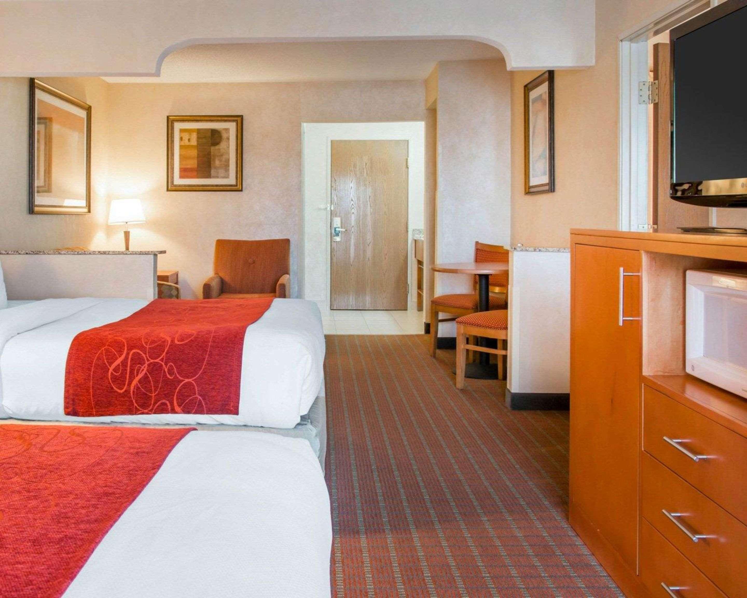 Comfort Suites Auburn Hills-Detroit Kültér fotó