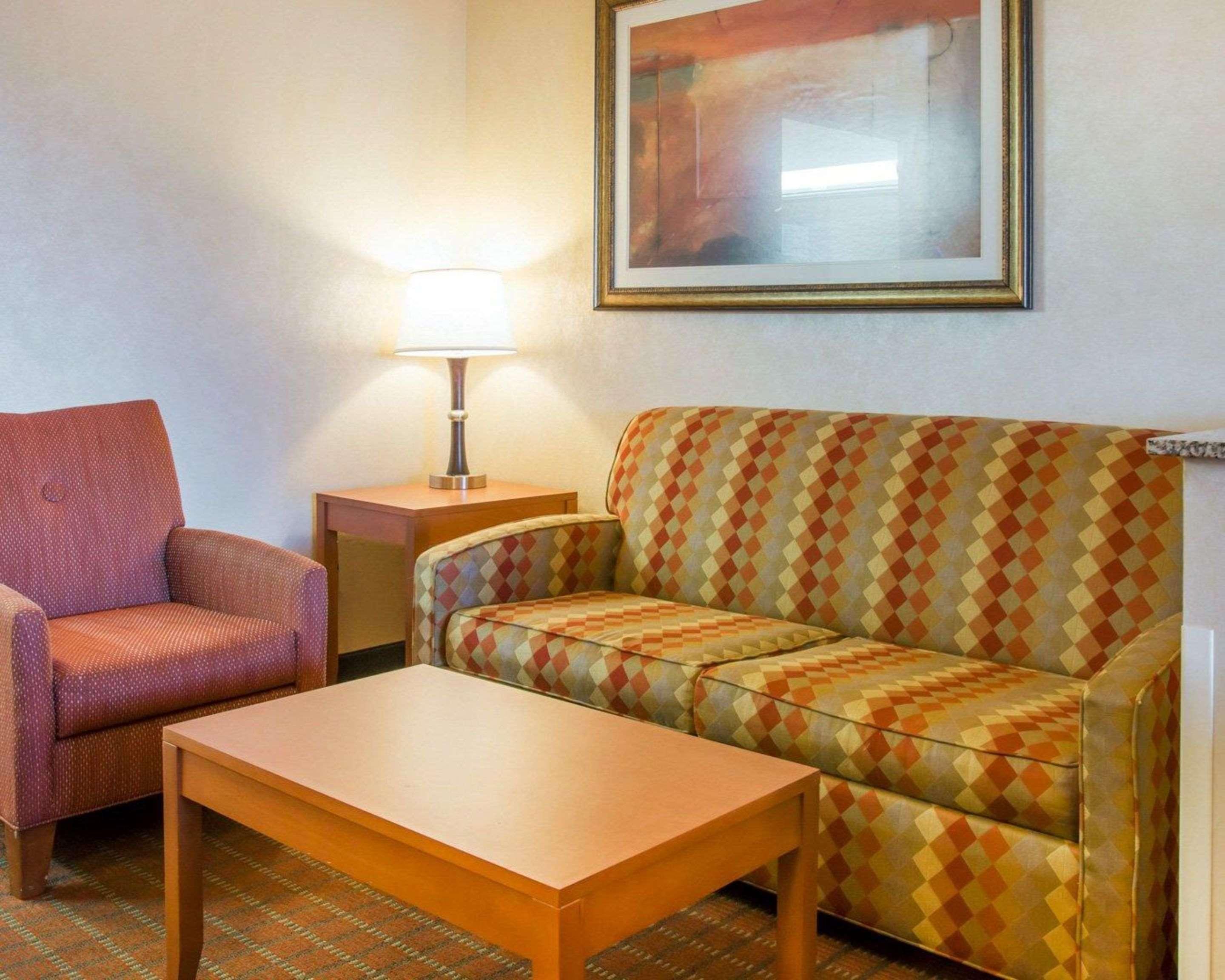Comfort Suites Auburn Hills-Detroit Kültér fotó