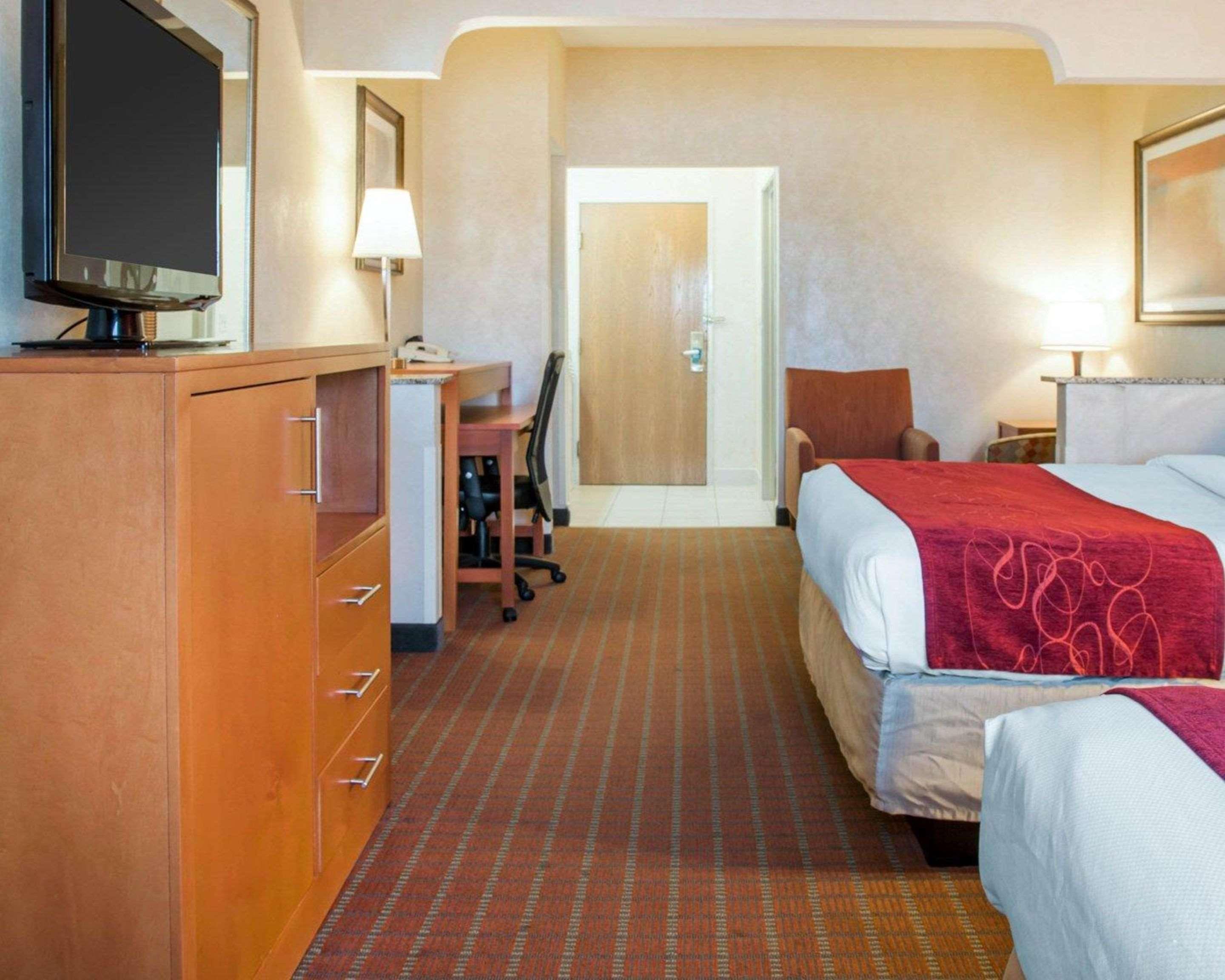 Comfort Suites Auburn Hills-Detroit Kültér fotó