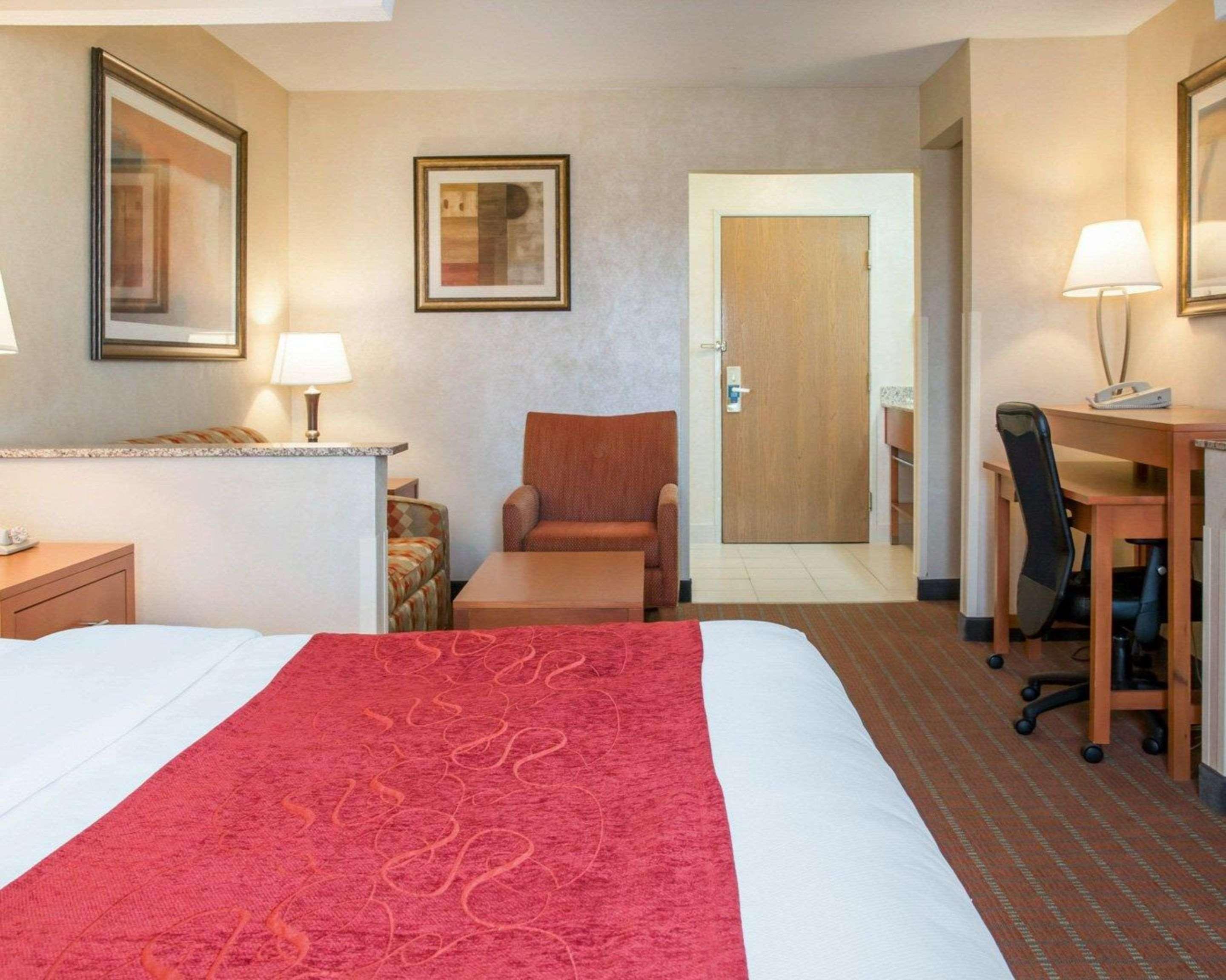 Comfort Suites Auburn Hills-Detroit Kültér fotó