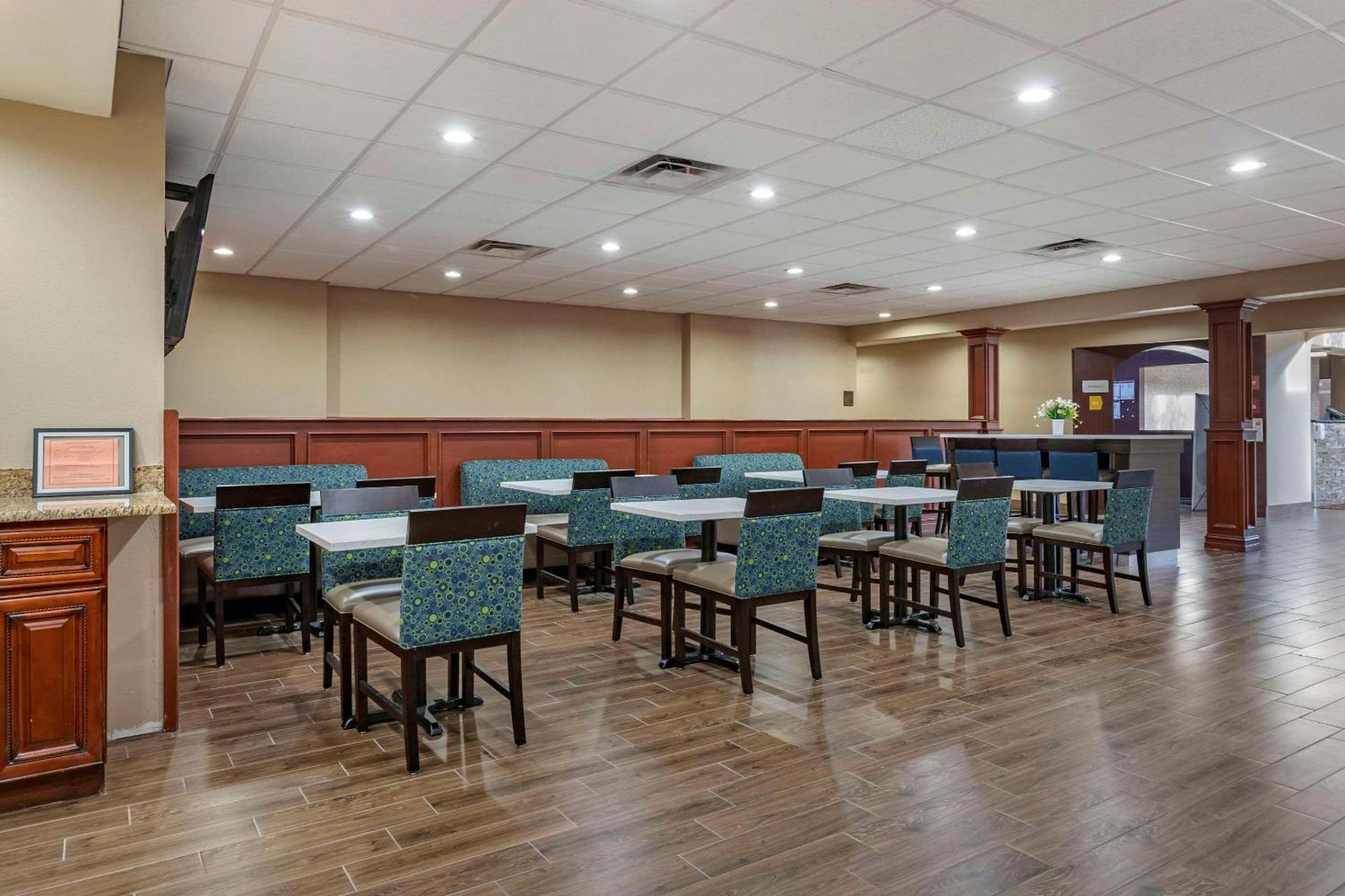 Comfort Suites Auburn Hills-Detroit Kültér fotó