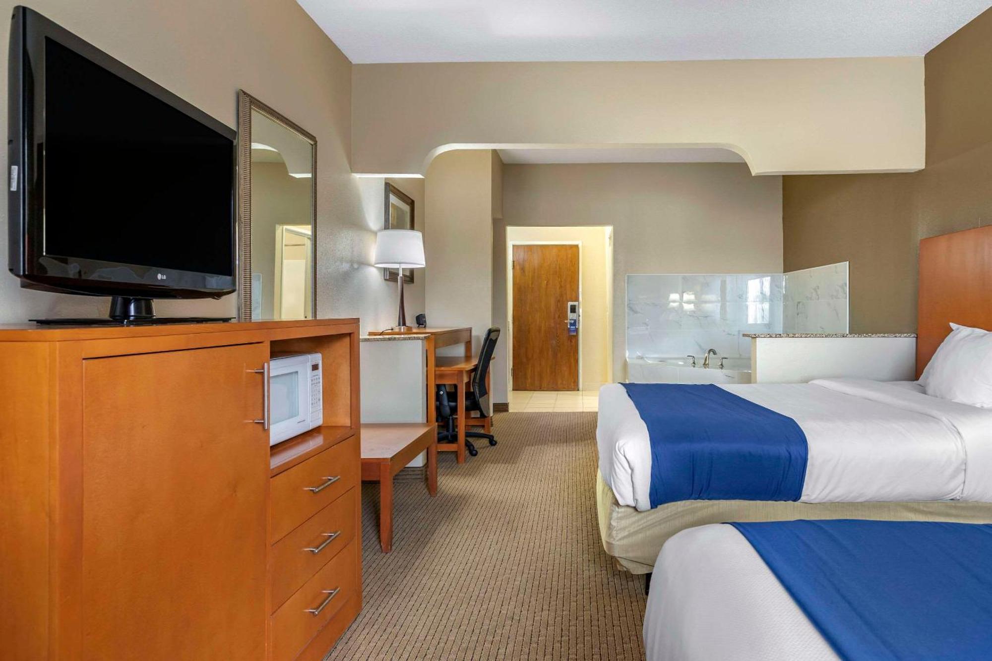 Comfort Suites Auburn Hills-Detroit Kültér fotó