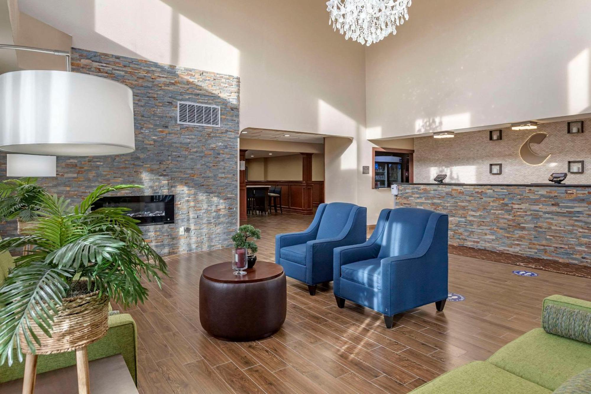 Comfort Suites Auburn Hills-Detroit Kültér fotó
