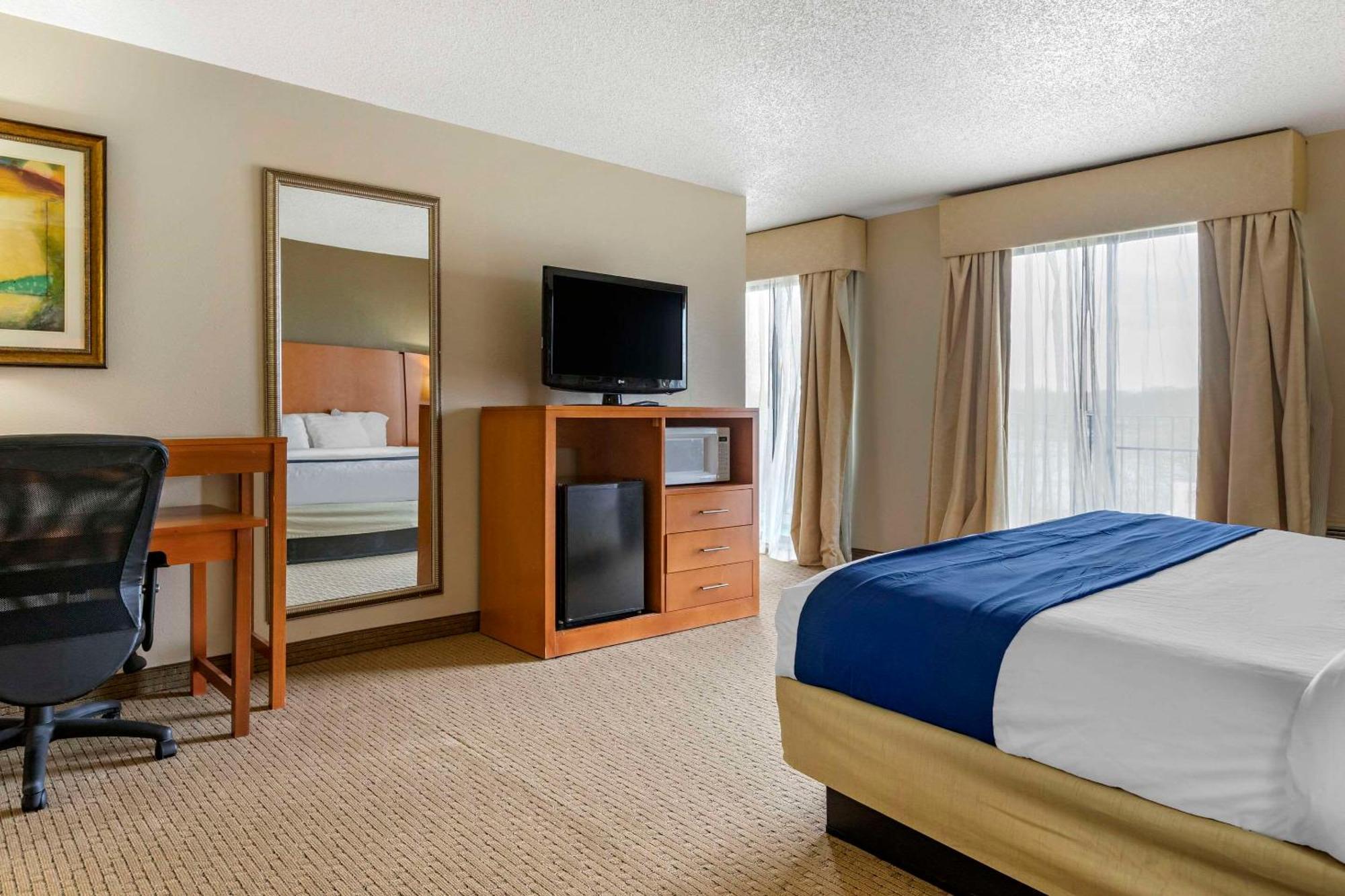 Comfort Suites Auburn Hills-Detroit Kültér fotó